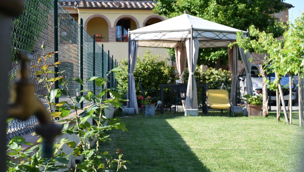 La Piccola Loggia Apartment ตอร์ริตา ดิ เซียนา ภายนอก รูปภาพ